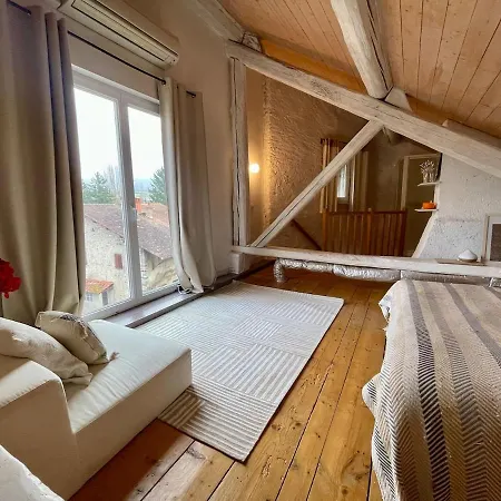 Maison De Charme à * Lully