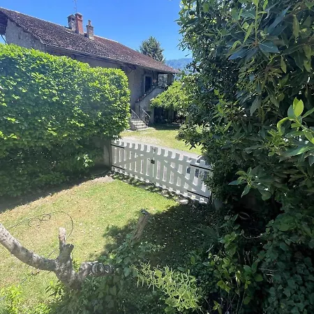Maison De Charme à * Lully